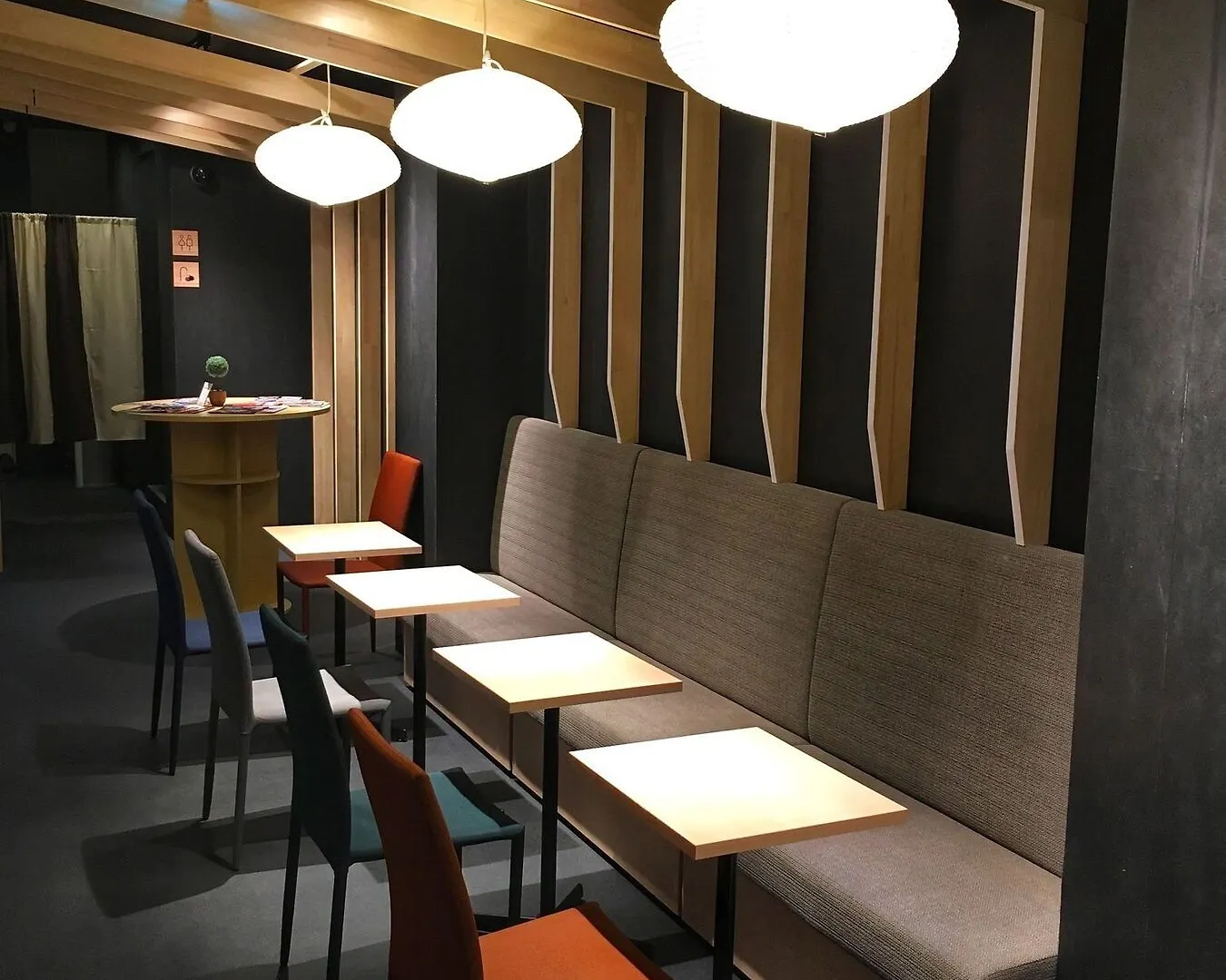 Qoo Hostel Osaka 0*,  Japan